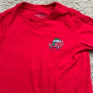 only worn once- holiday vineyard vines long sleeve tee